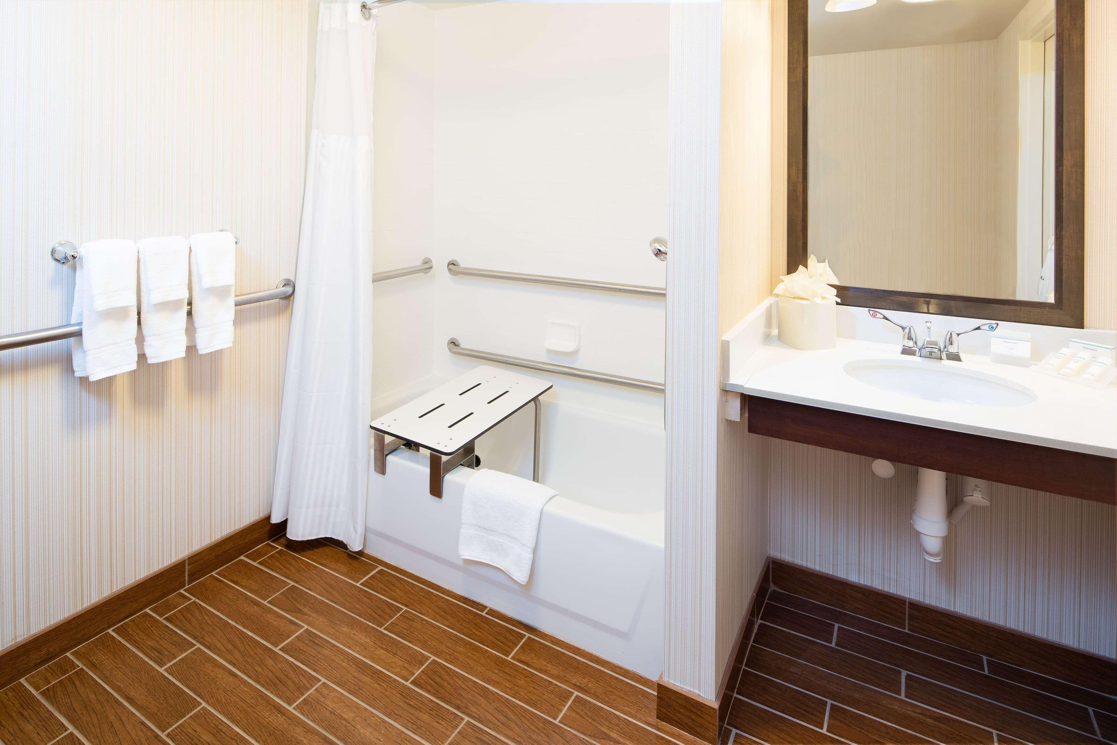 Hilton Garden Inn Portland Airport Eksteriør billede