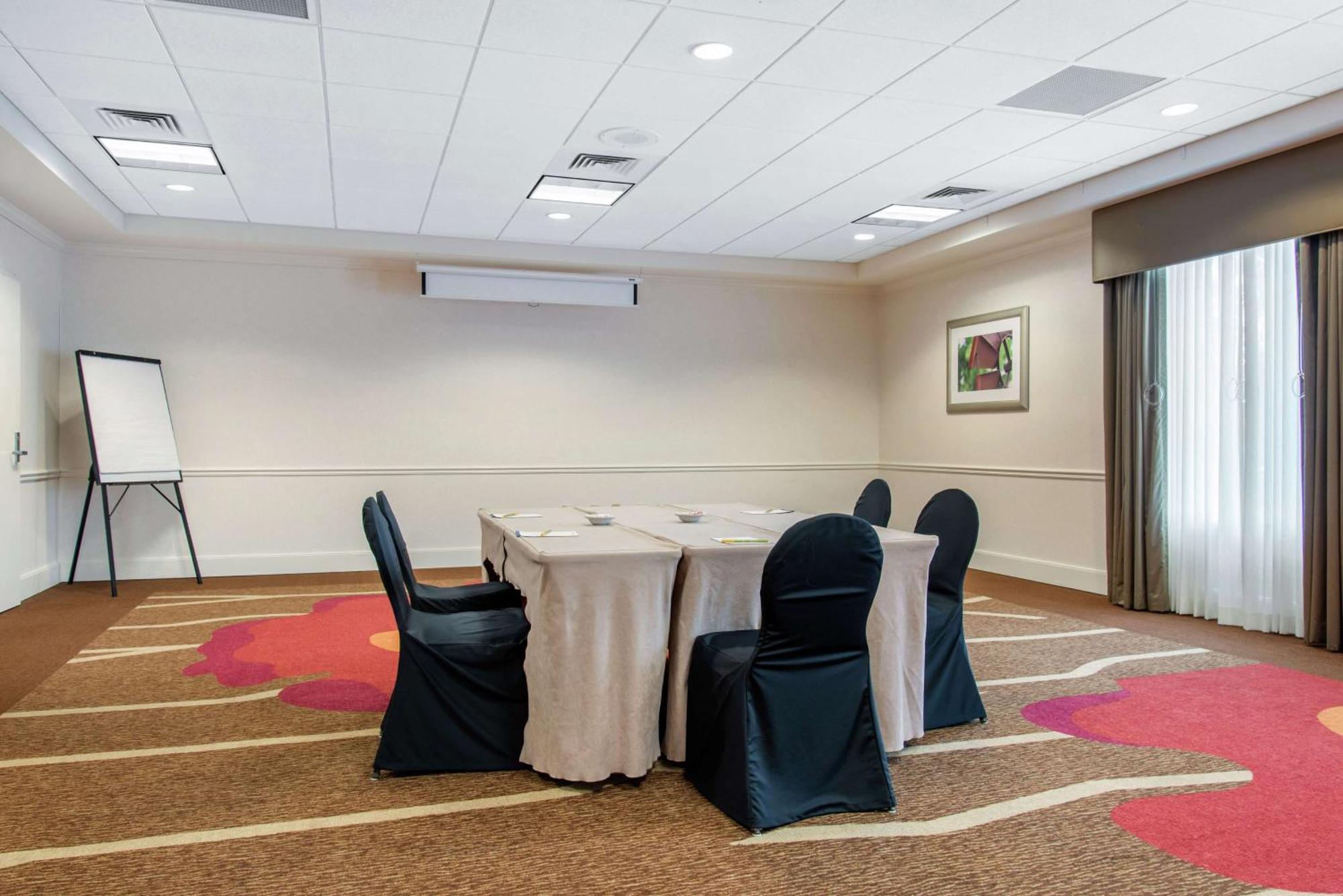 Hilton Garden Inn Portland Airport Eksteriør billede